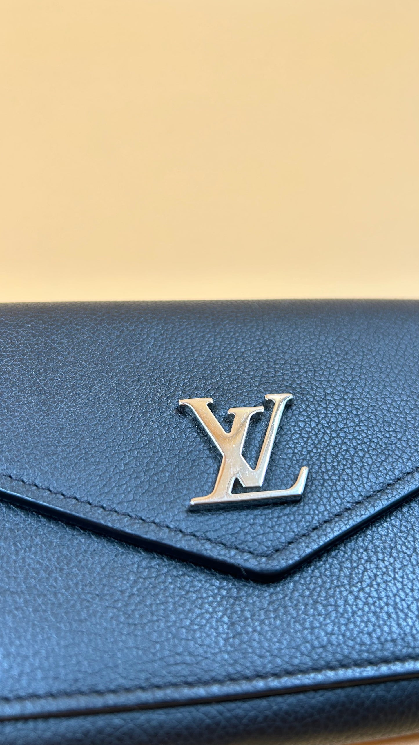 LV Lockme Wallet