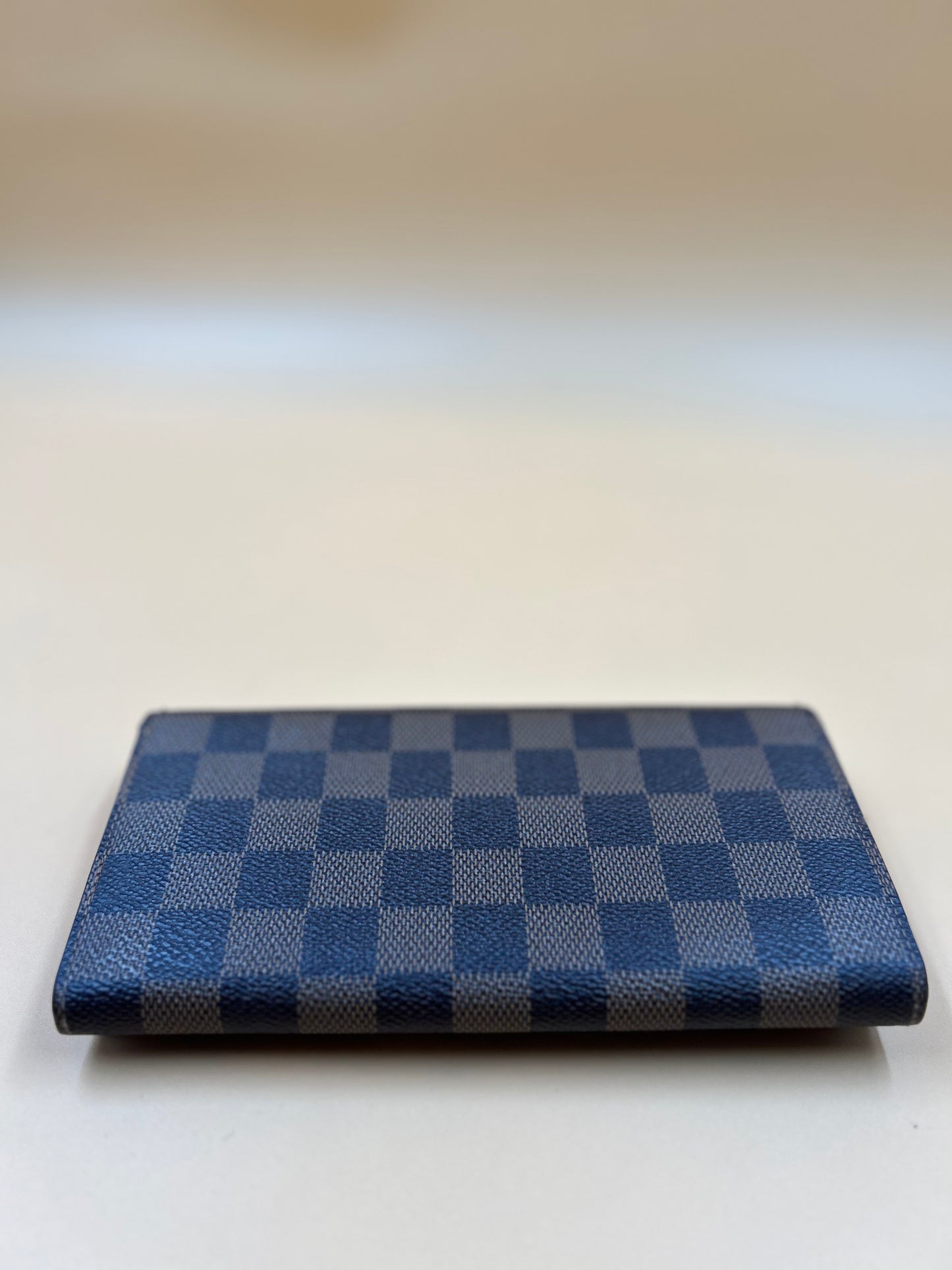 LV LIMITED EDITION