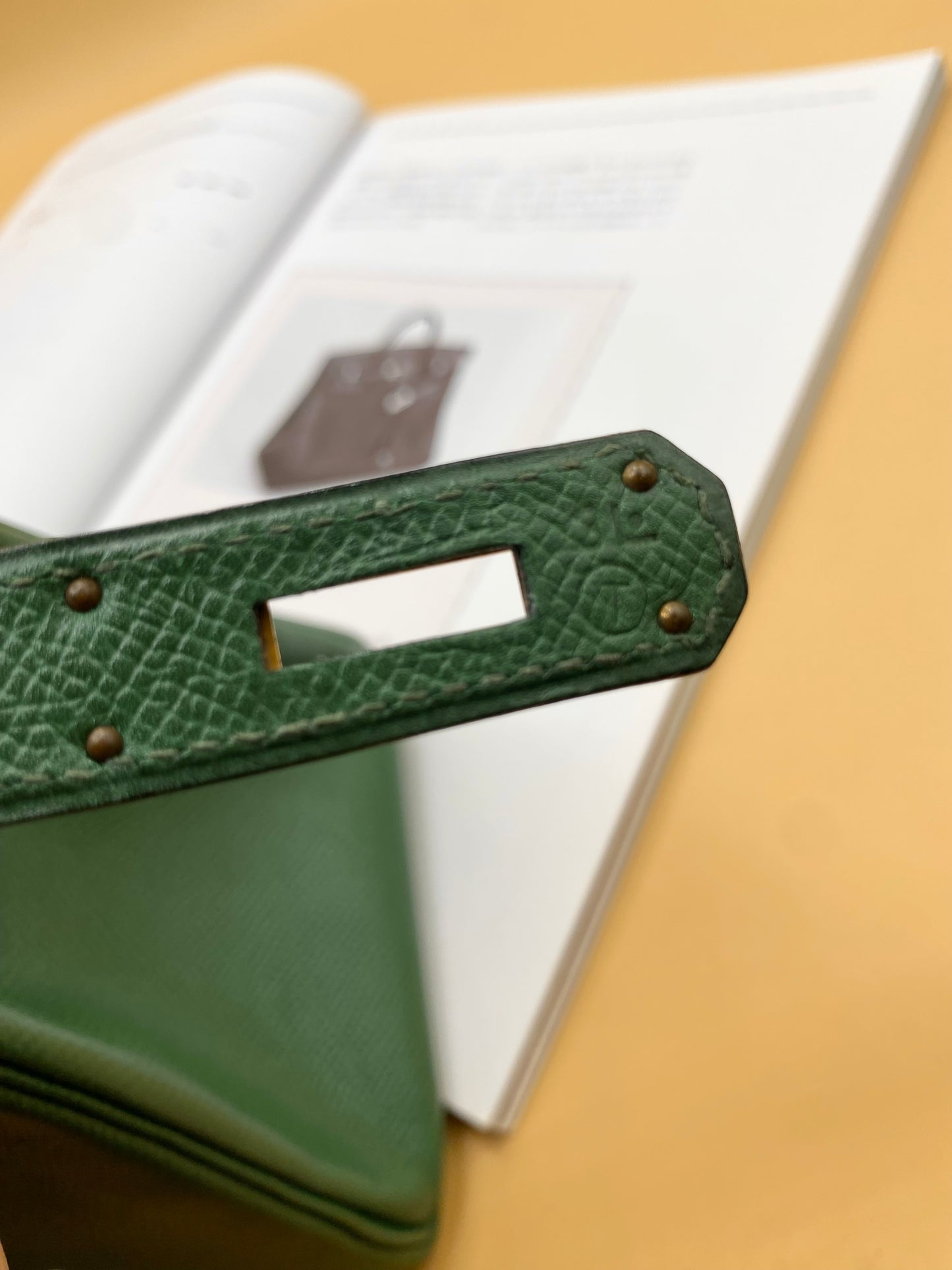 HERMES KELLY 32 EPSOM—Vert Émeraude