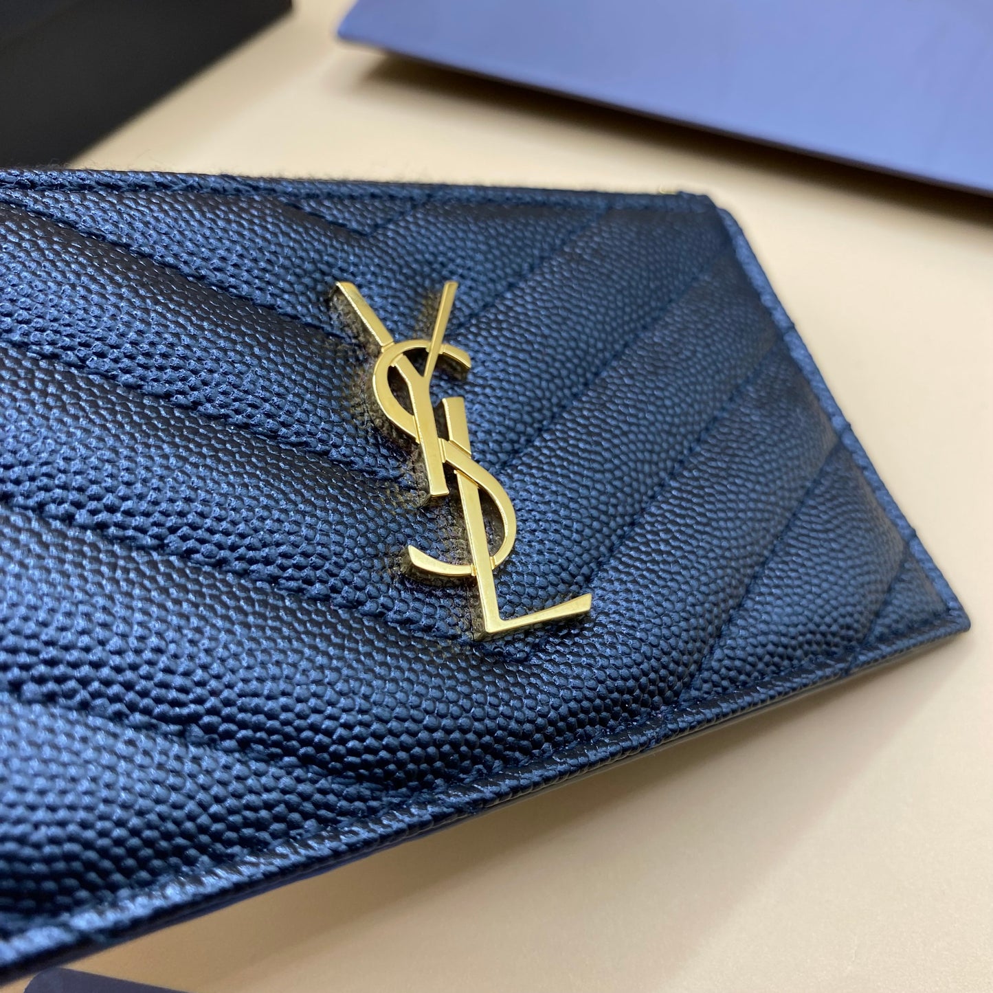 SAINT LAURENT CASSANDRE ZIPPY CARD HOLDER