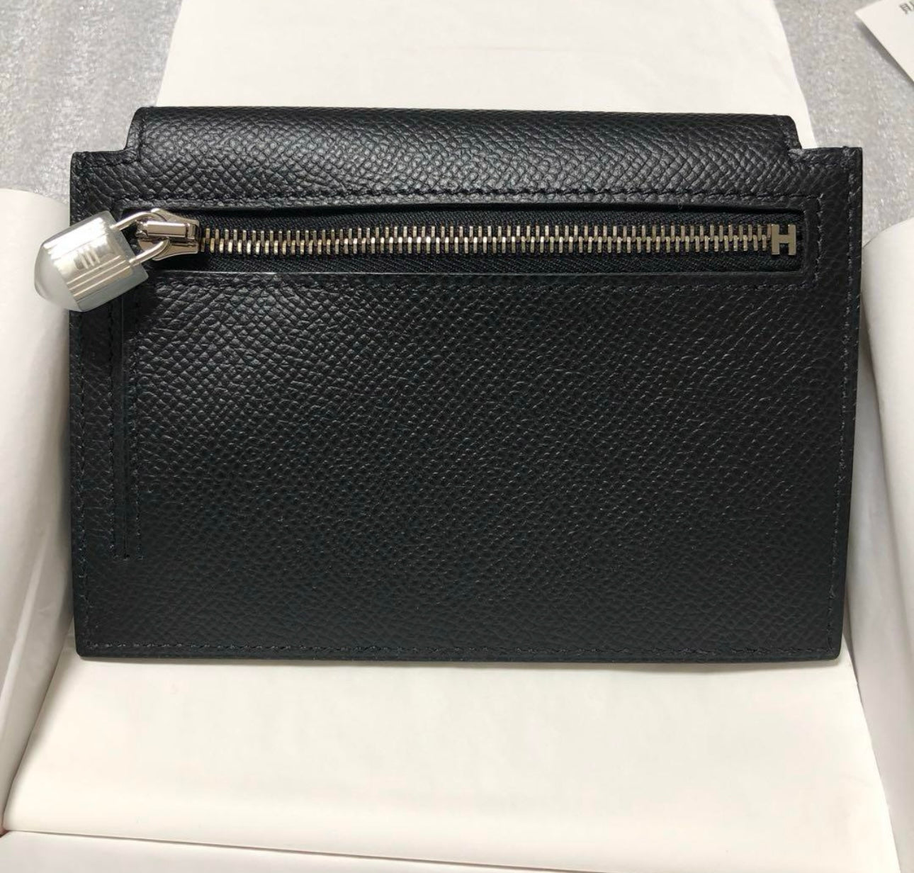 *UNUSED* HERMES KELLY POCKET COMPACT WALLET—NOIR