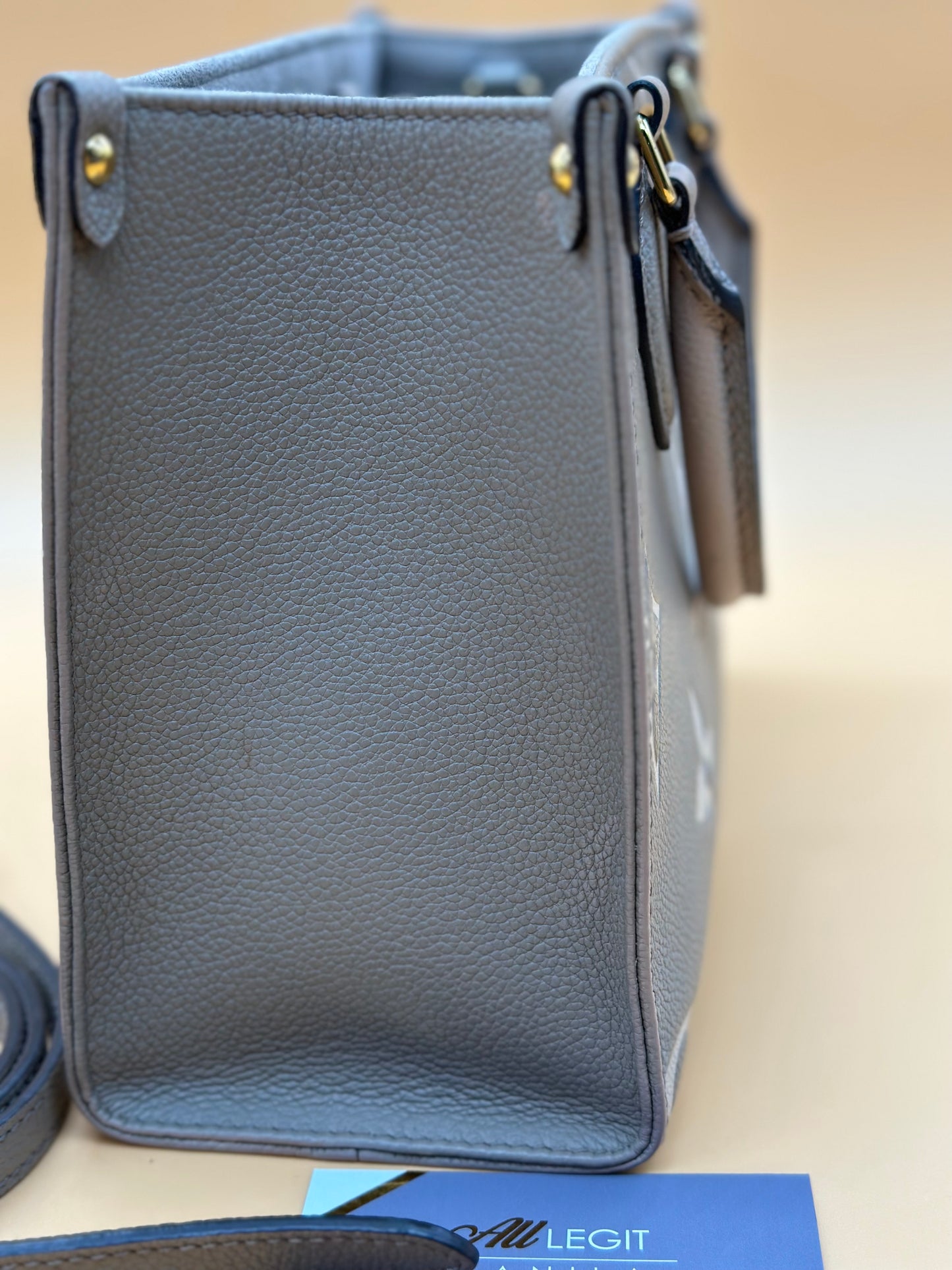 LV OTG BI-COLOR EMPREINTE PM