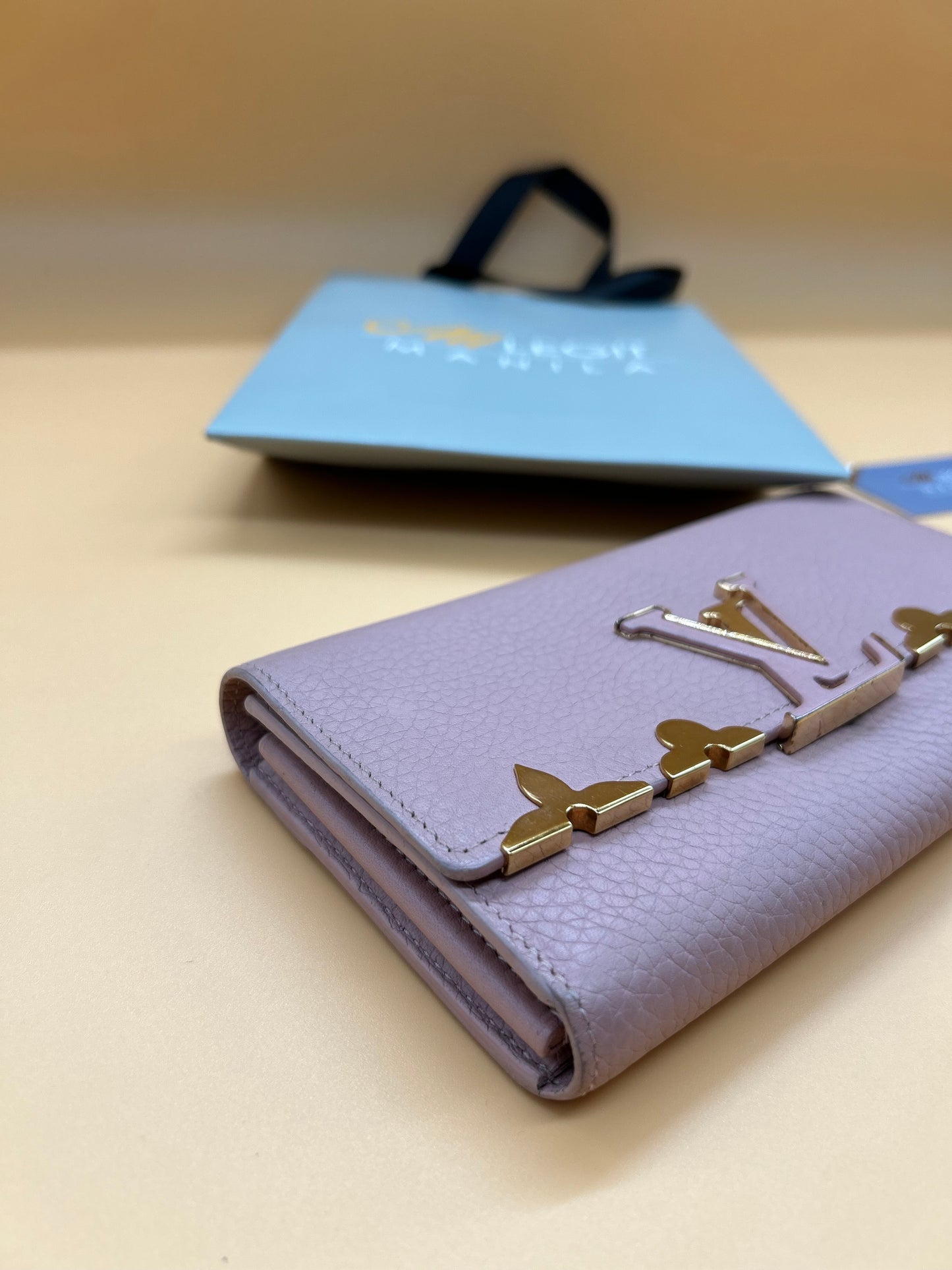 LV CAPUCINES WALLET