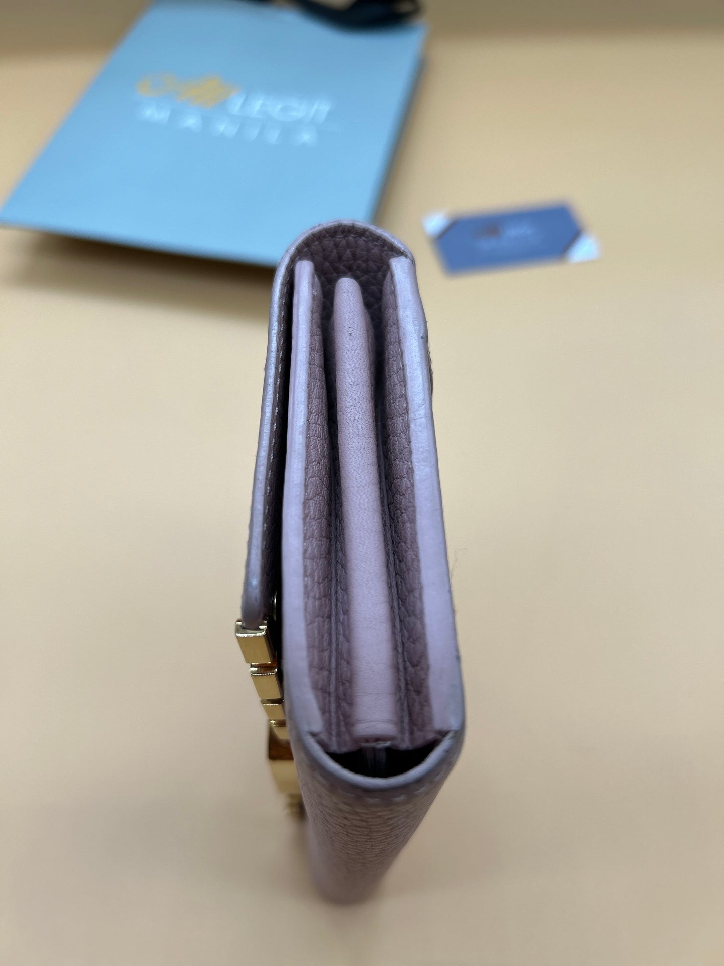 LV CAPUCINES WALLET