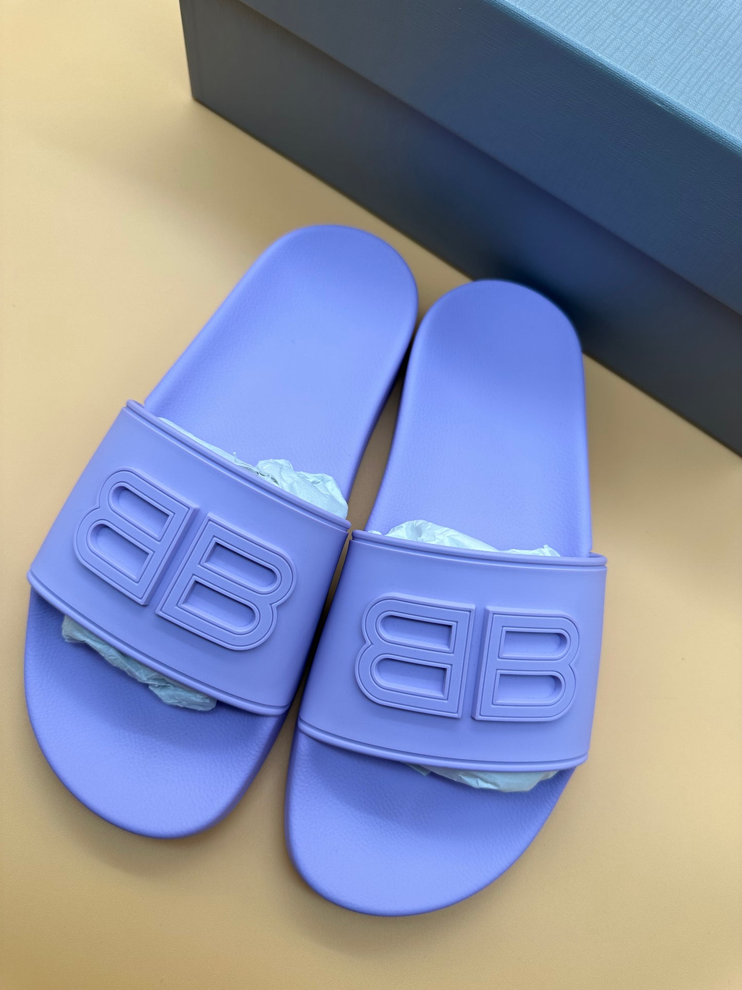 BNEW BALENCIAGA SLIDES EU38