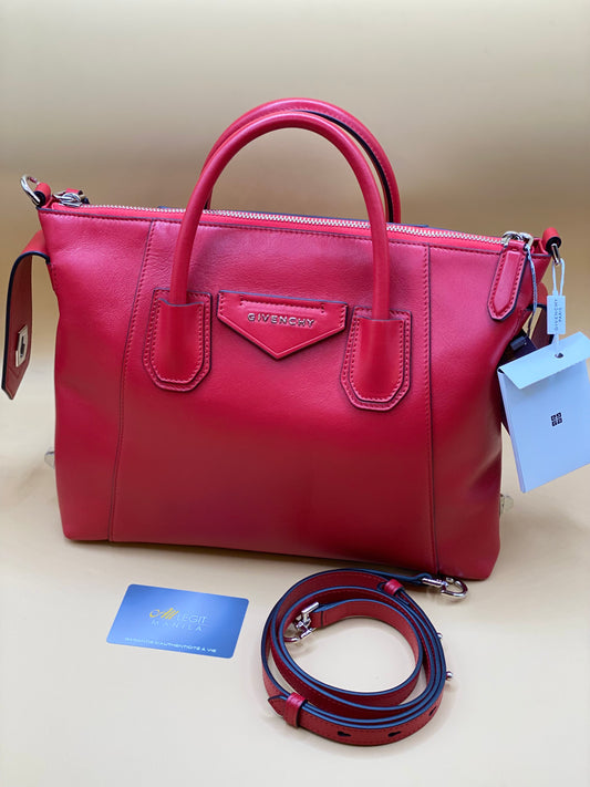 *NEW W/TAG* GIVENCHY SOFT ANTIGONA SMALL—RED
