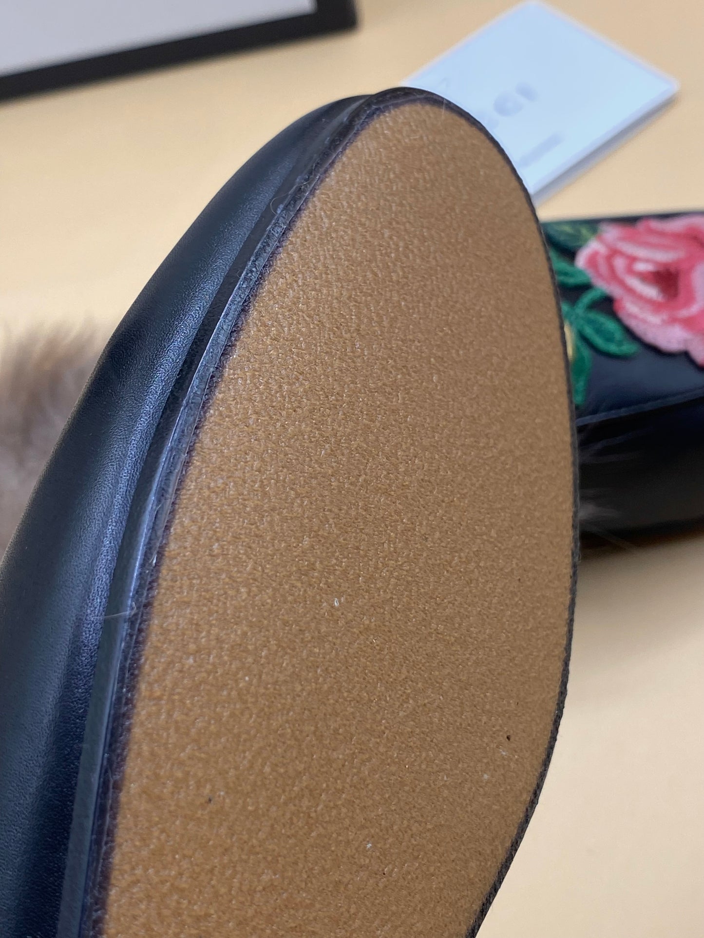 GUCCI FLORAL PRINCETOWN MULES w/FUR S35—BLACK