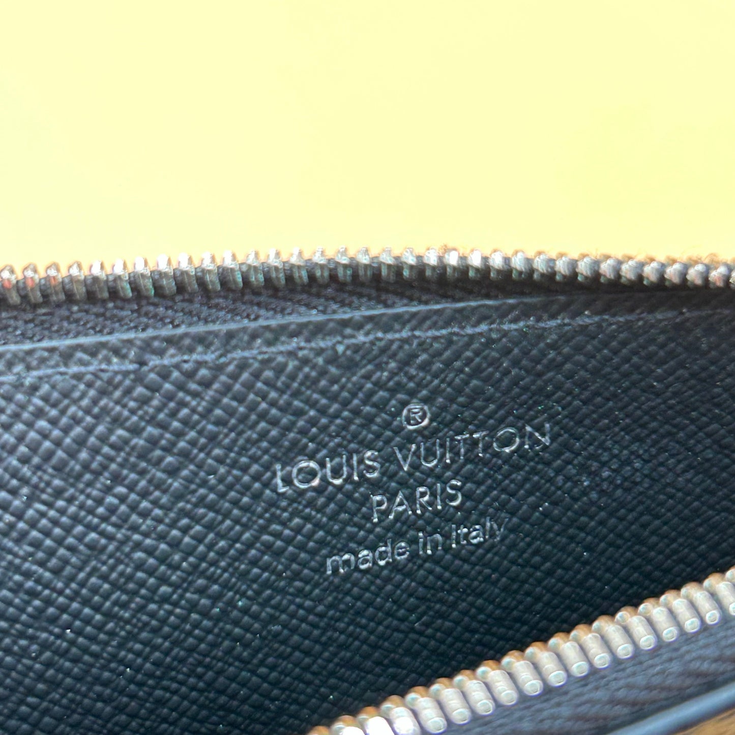LV ZIPPY CARD ECLIPSE CC