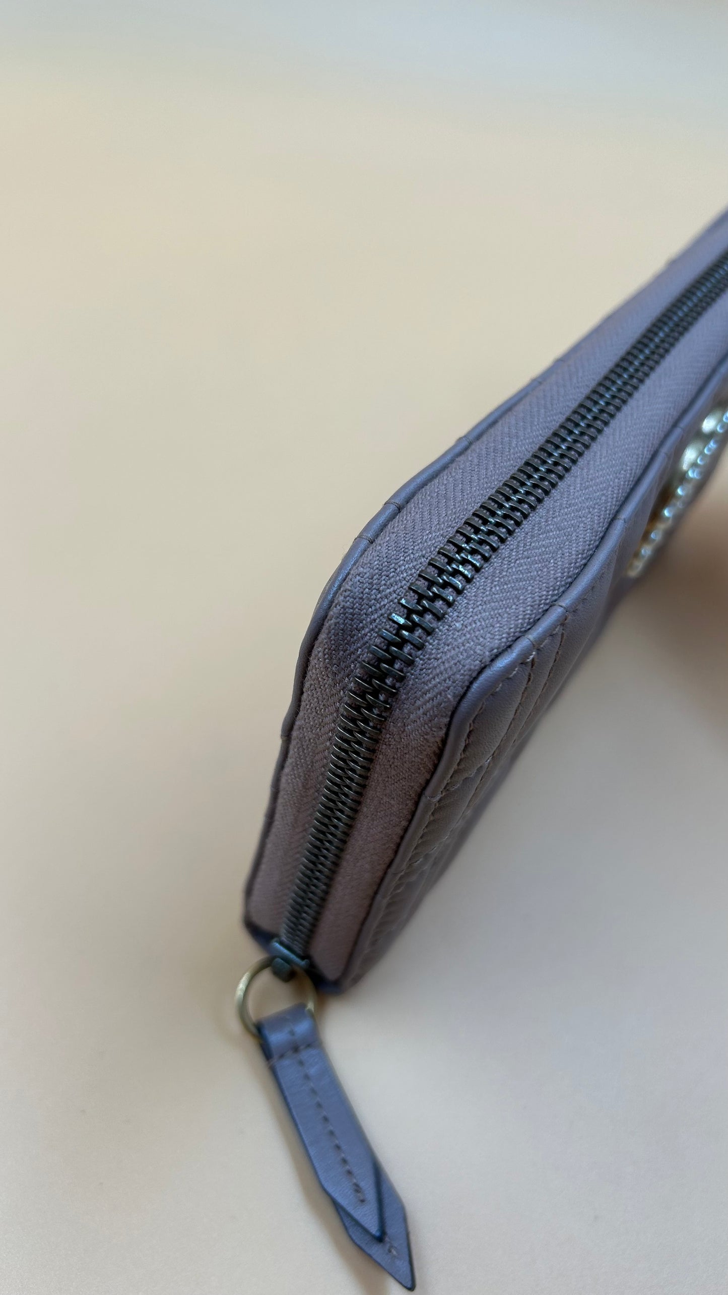 UNUSED GUCCI MARMONT ZIPPY