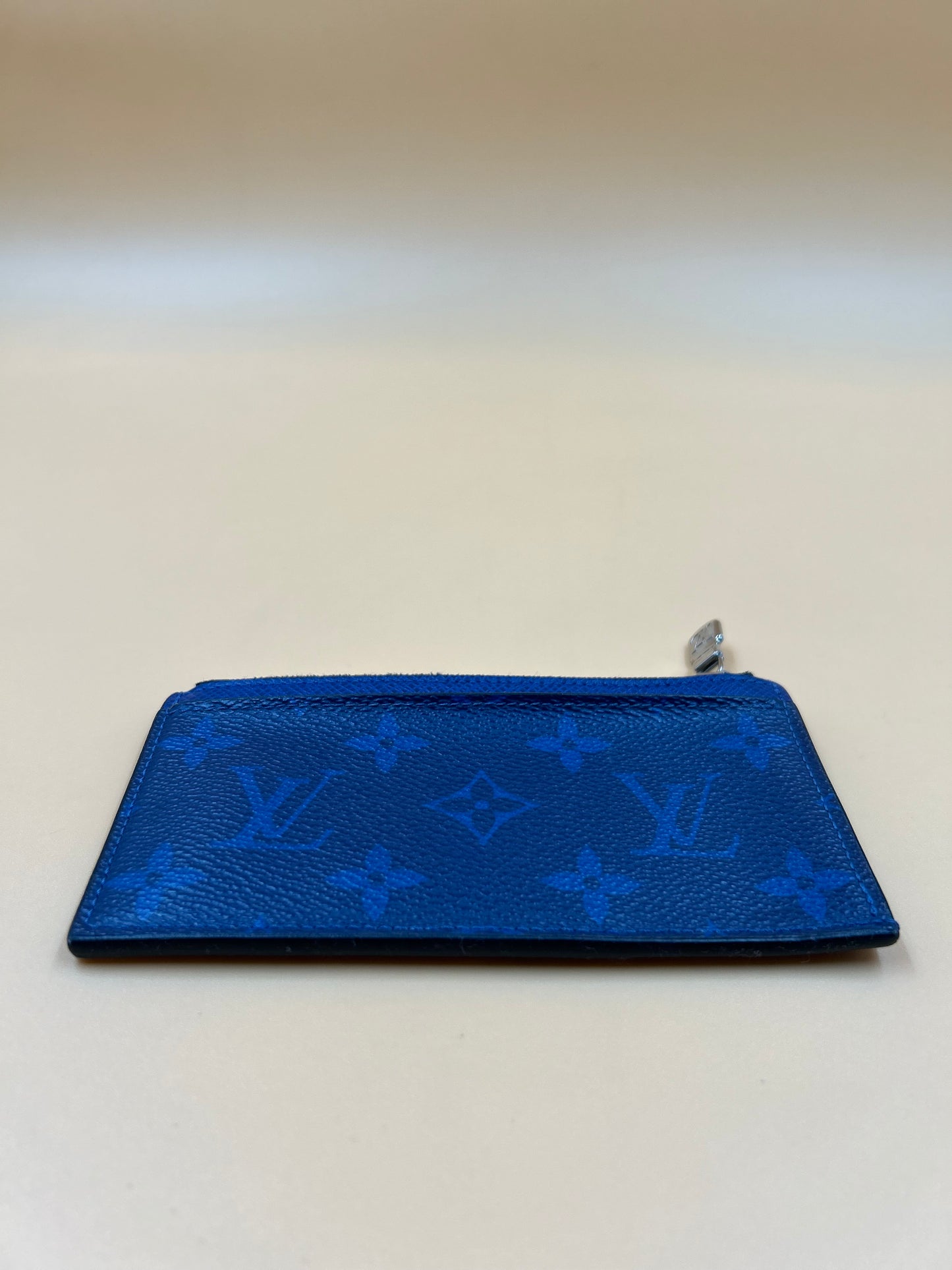 LV CARD HOLDER