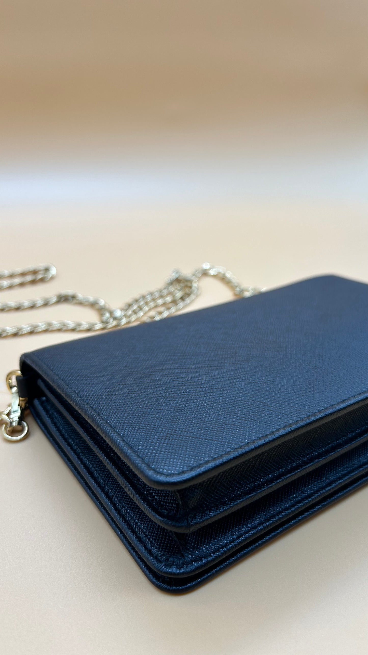 PRADA SAFFIANO FULL FLAP