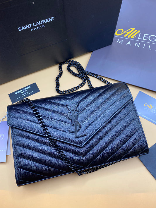 *LIKE NEW* SAINT LAURENT CASSANDRE WOC—SO BLACK