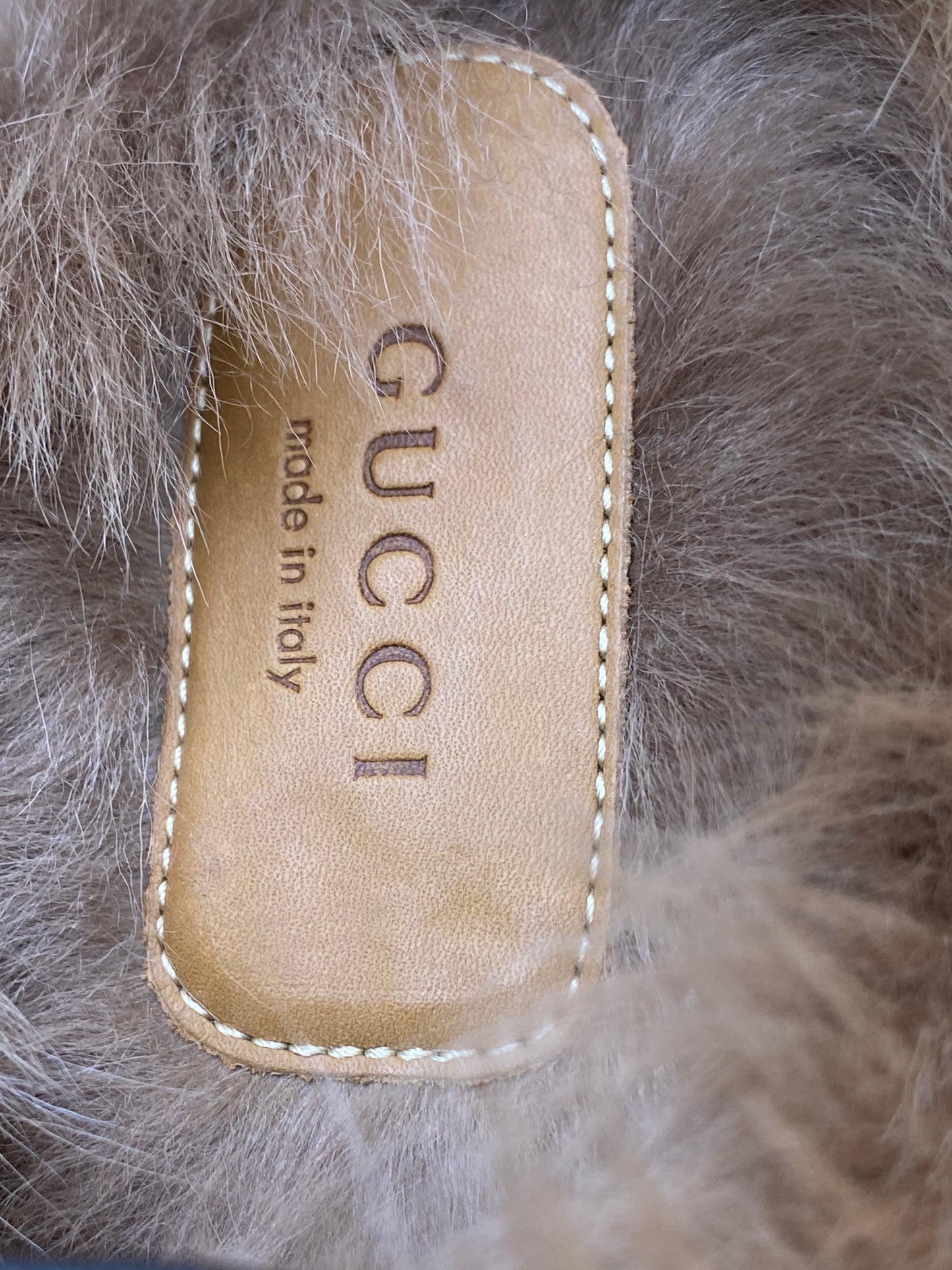 GUCCI FLORAL PRINCETOWN MULES w/FUR S35—BLACK