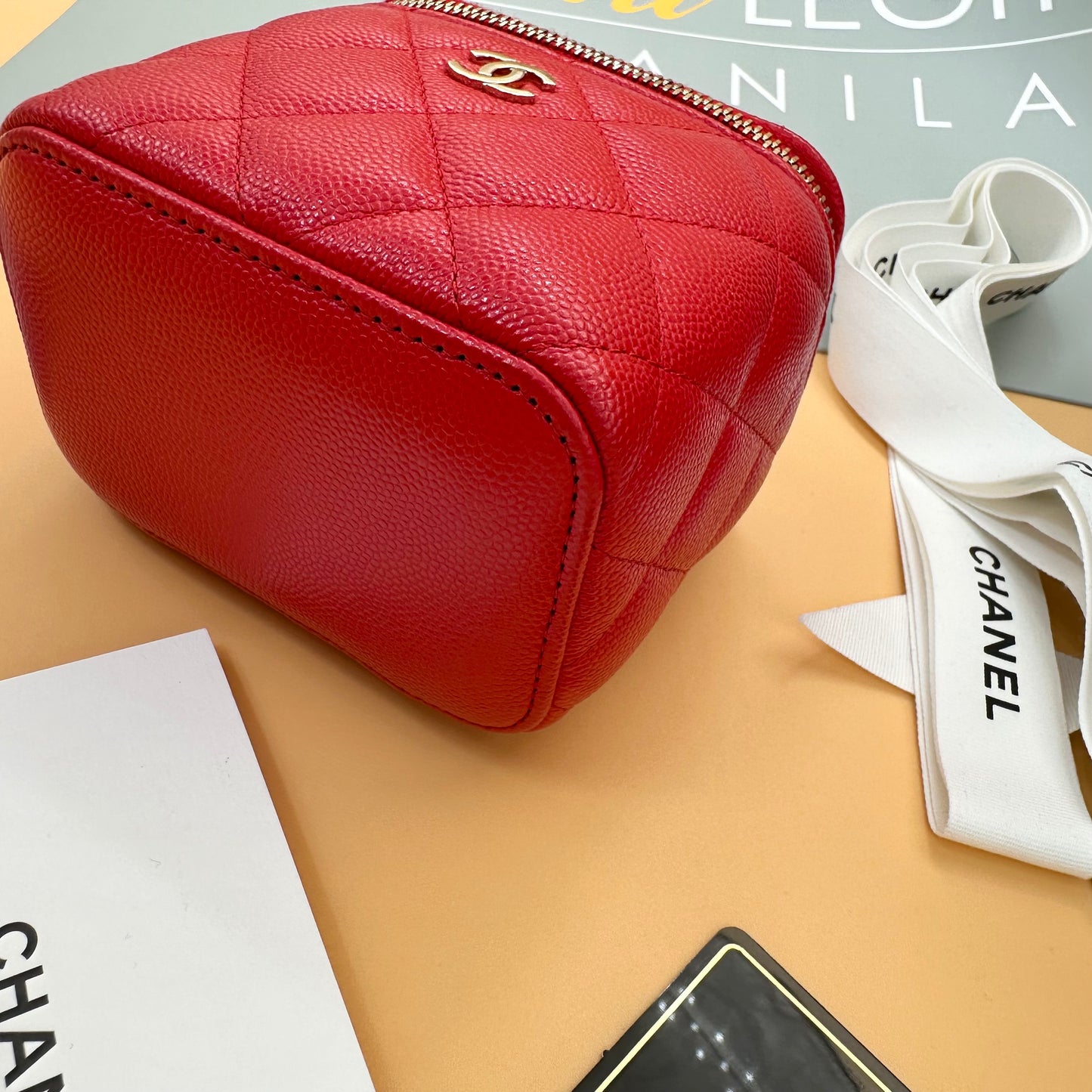 CHANEL MINI VANITY
