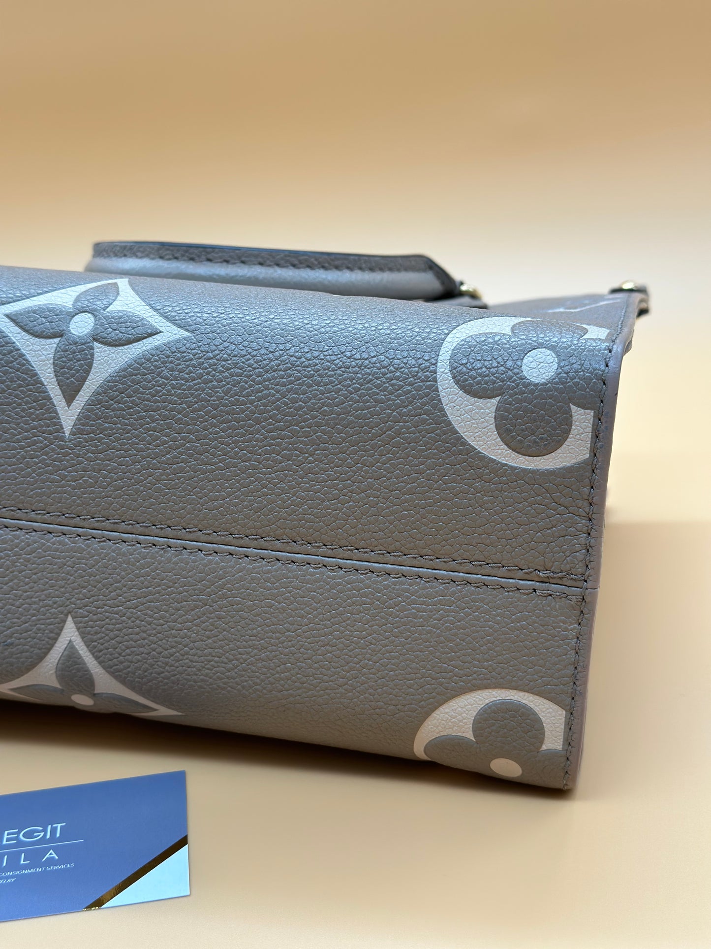 LV OTG BI-COLOR EMPREINTE PM