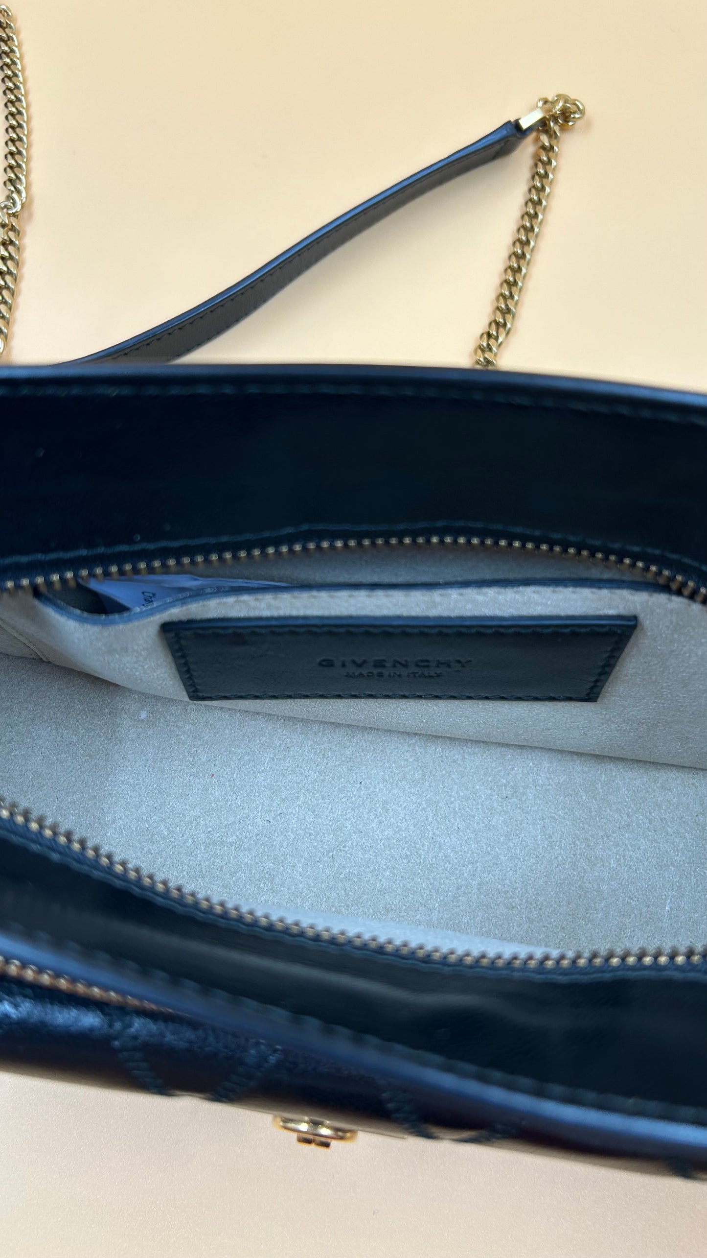 GIVENCHY SLING