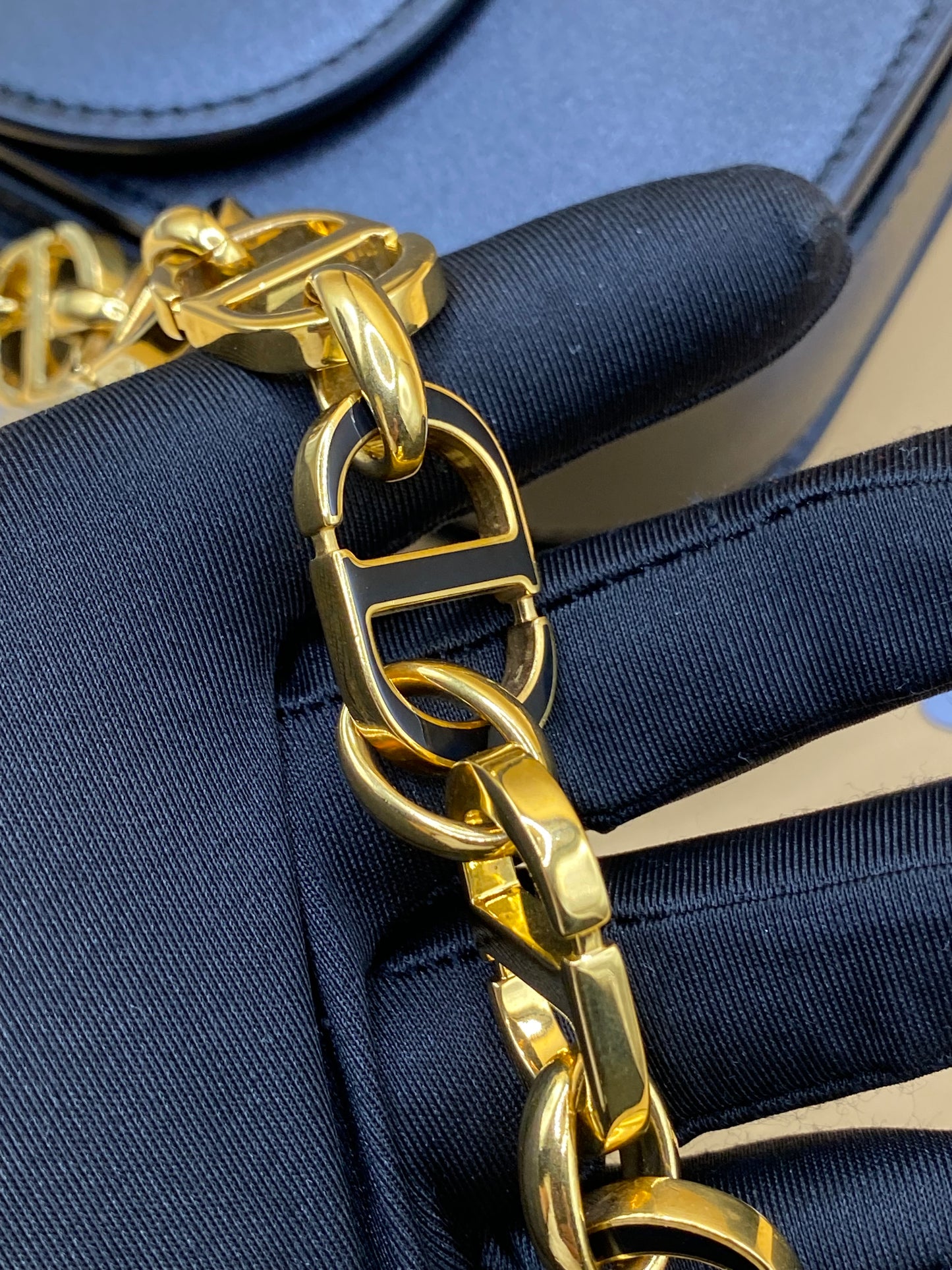 *BNEW* CHRISTIAN DIOR MONTAIGNE 30 EAST WEST—BLACK