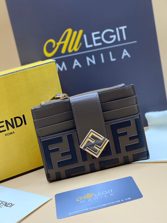 *BNEW* FENDI FF DIAMONDS ZIP CARD CASE—BROWN
