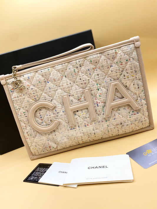 CHANEL TWEED PVC LAMBSKIN WRISTLET POUCH—BEIGE